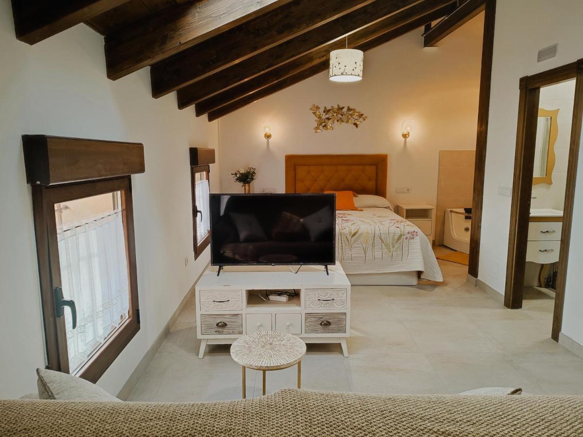 Apartamento PEÑAFIEL DREAMS con JACUZZI Exterior foto